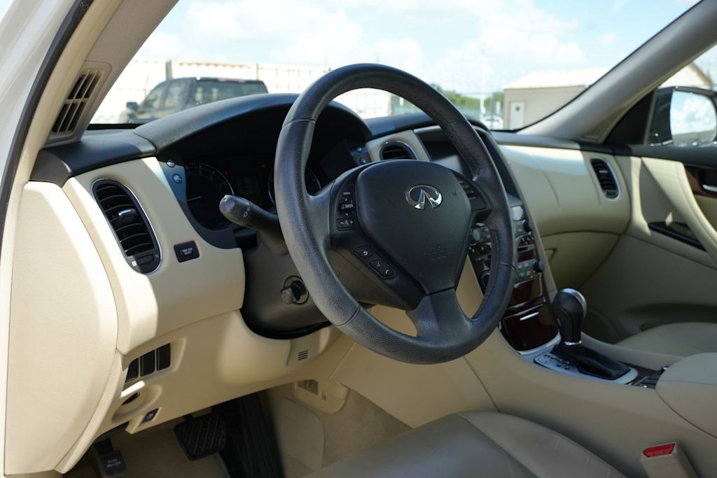 Thumbnail: 2016 INFINITI QX50 - 13