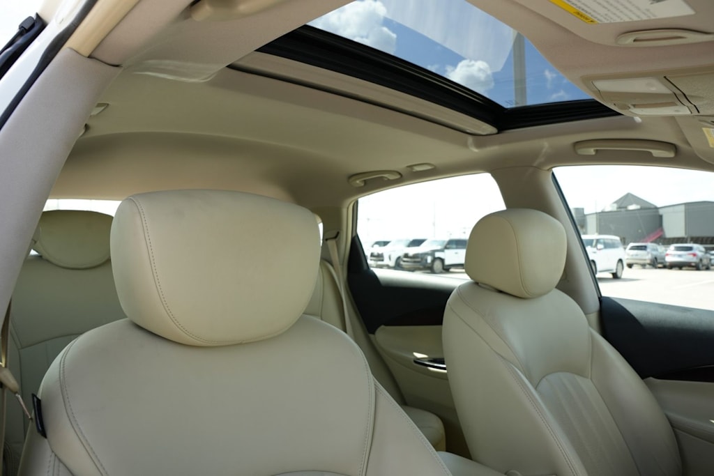 Thumbnail: 2016 INFINITI QX50 - 26