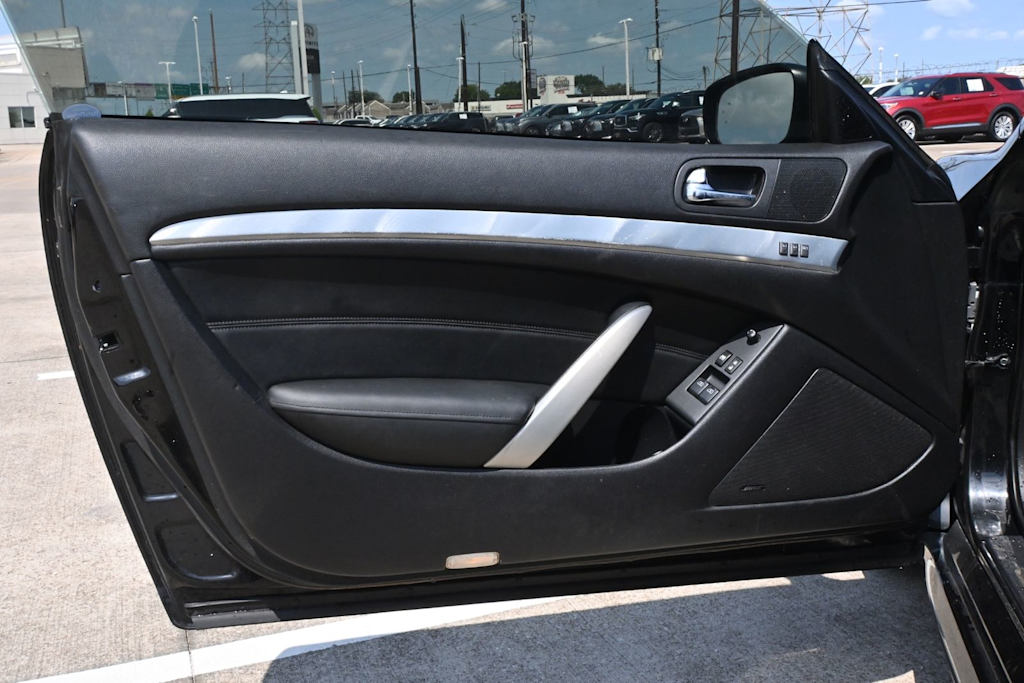 Thumbnail: 2014 INFINITI Q60 - 25