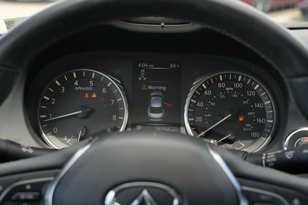Thumbnail: 2023 INFINITI Q50 - 16