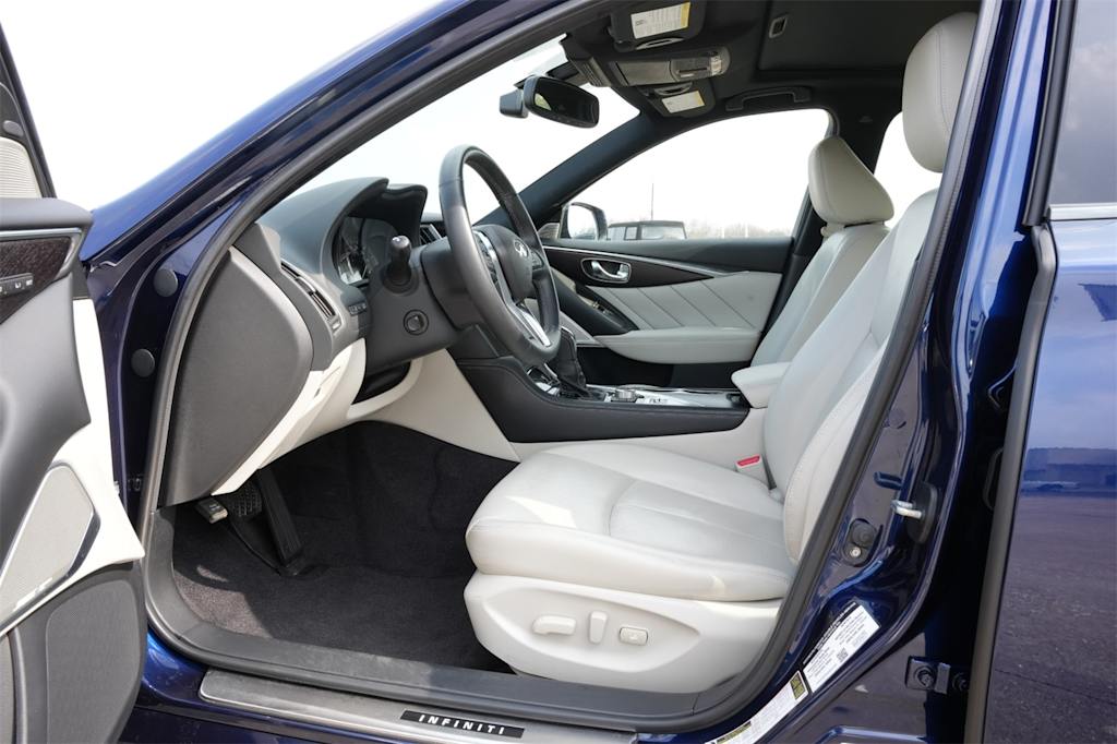 Thumbnail: 2023 INFINITI Q50 - 10