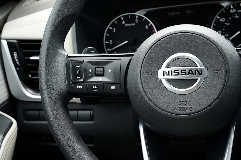 Thumbnail: 2021 Nissan Rogue - 24