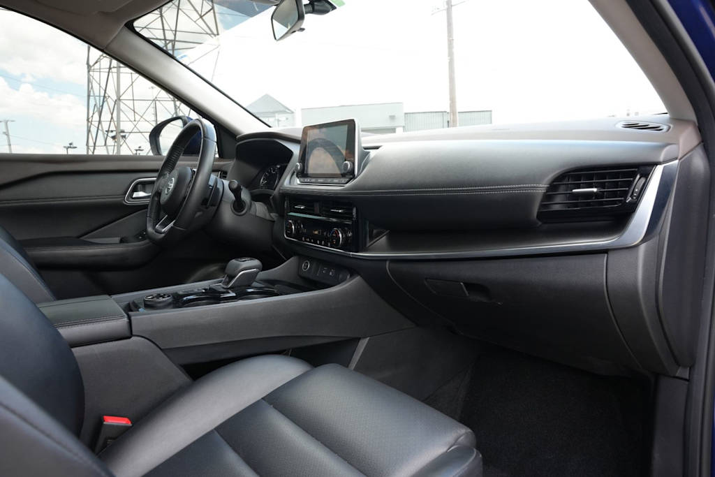 Thumbnail: 2021 Nissan Rogue - 14