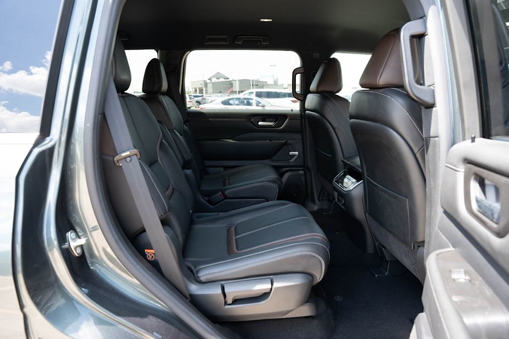 Thumbnail: 2025 Nissan Armada - 25