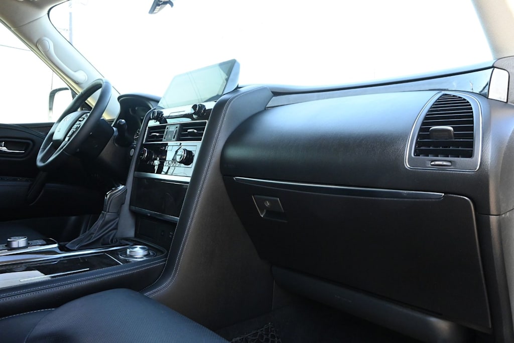 Thumbnail: 2022 INFINITI QX80 - 13