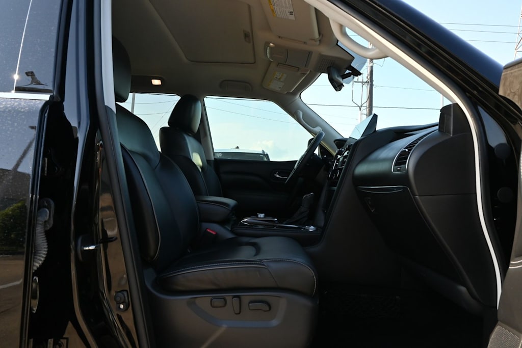 Thumbnail: 2022 INFINITI QX80 - 26