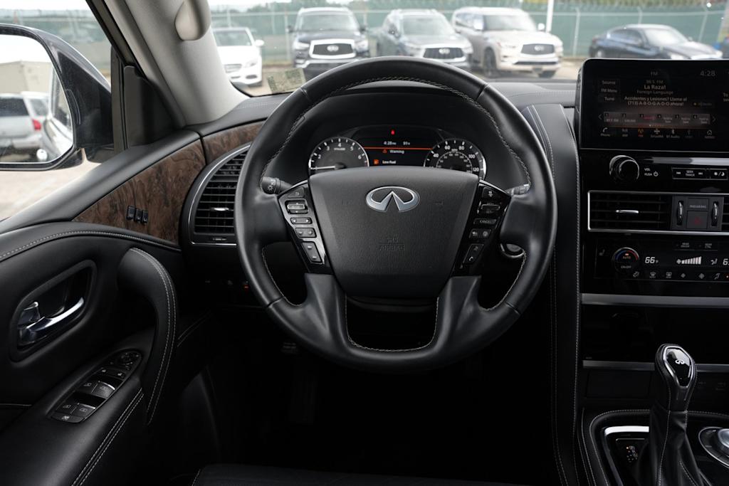 Thumbnail: 2023 INFINITI QX80 - 9
