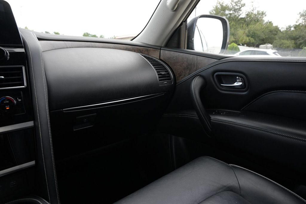 Thumbnail: 2023 INFINITI QX80 - 19