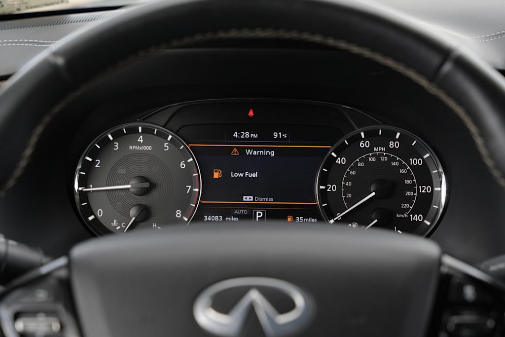 Thumbnail: 2023 INFINITI QX80 - 16