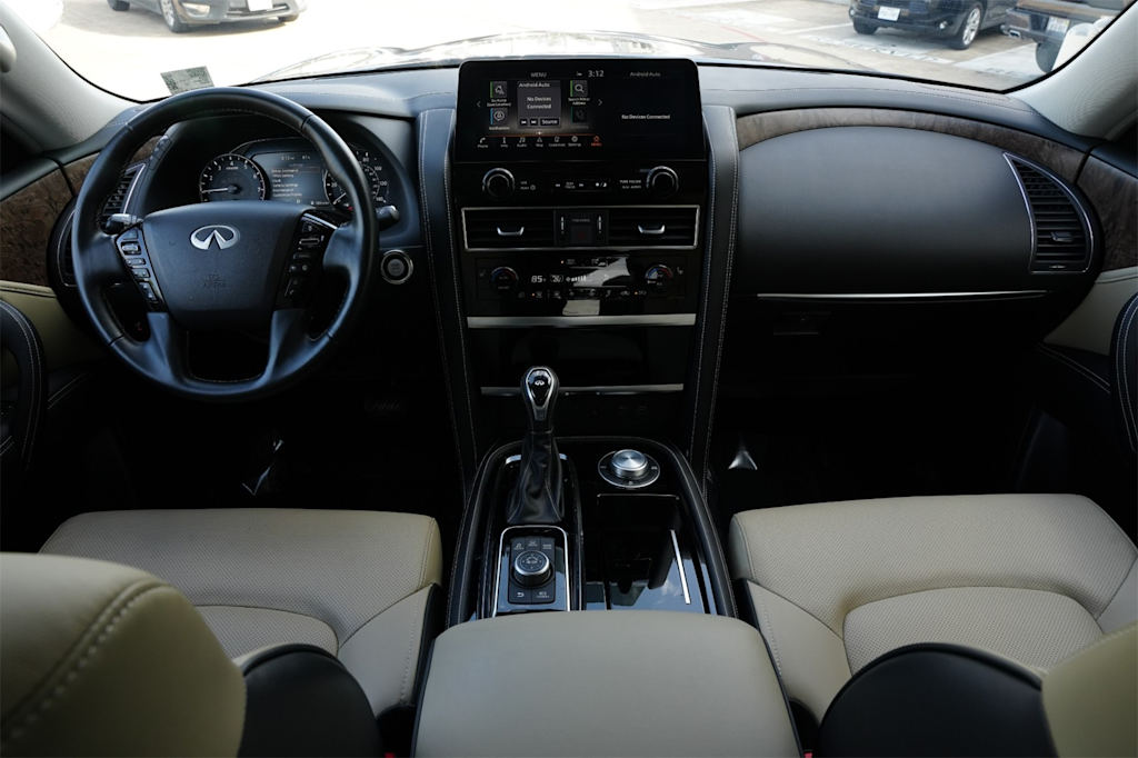 2024 INFINITI QX80 Luxe 2