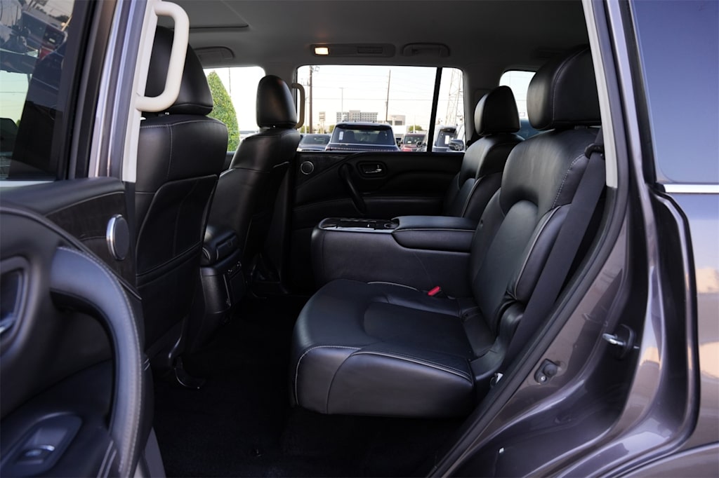 Thumbnail: 2022 INFINITI QX80 - 13