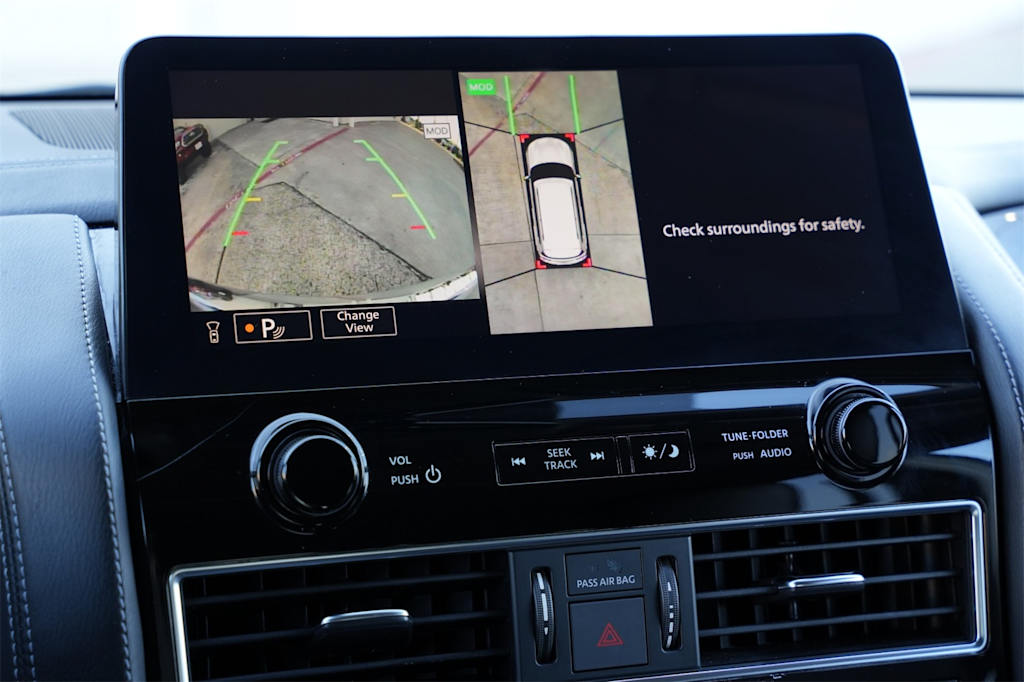 Thumbnail: 2022 INFINITI QX80 - 26