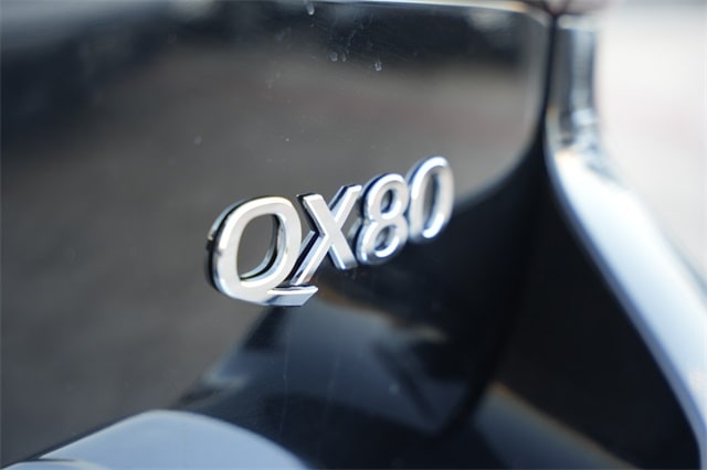 2022 INFINITI QX80 Luxe 7