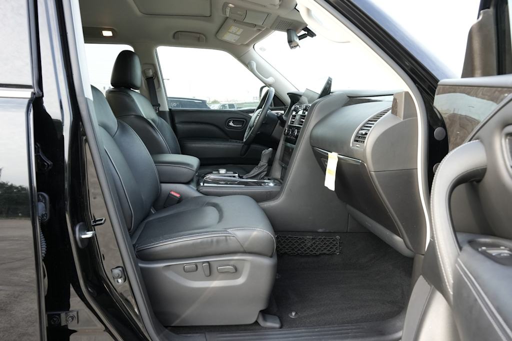 Thumbnail: 2023 INFINITI QX80 - 26