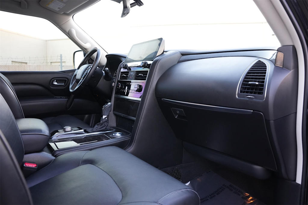 Thumbnail: 2022 INFINITI QX80 - 13