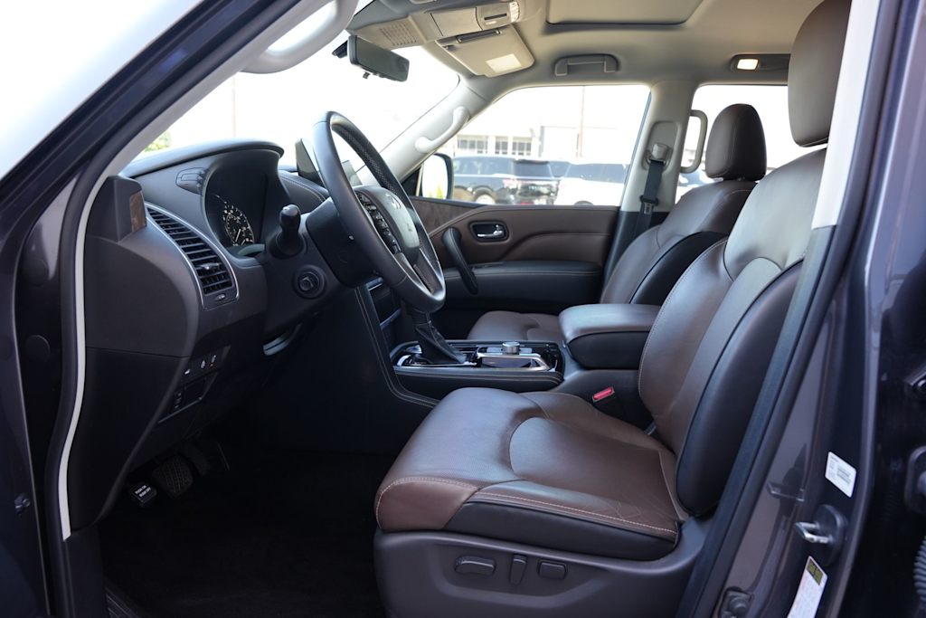 Thumbnail: 2022 INFINITI QX80 - 10