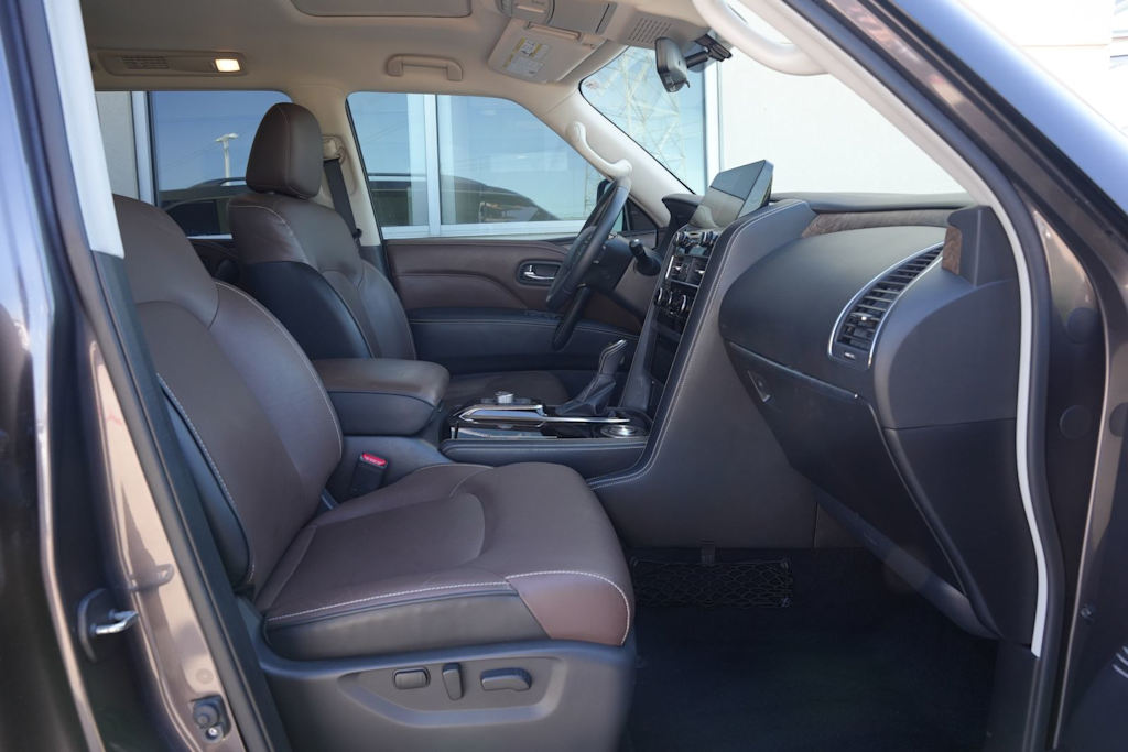 Thumbnail: 2022 INFINITI QX80 - 11