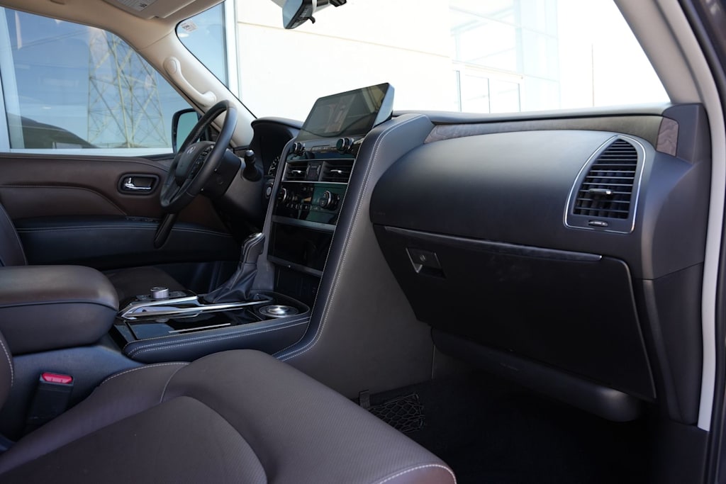 Thumbnail: 2022 INFINITI QX80 - 14