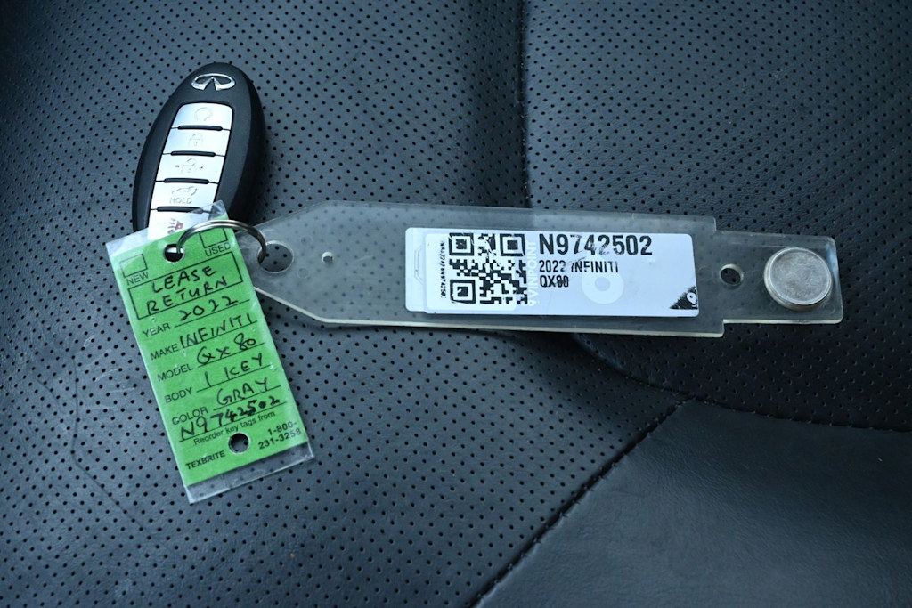 Thumbnail: 2022 INFINITI QX80 - 17