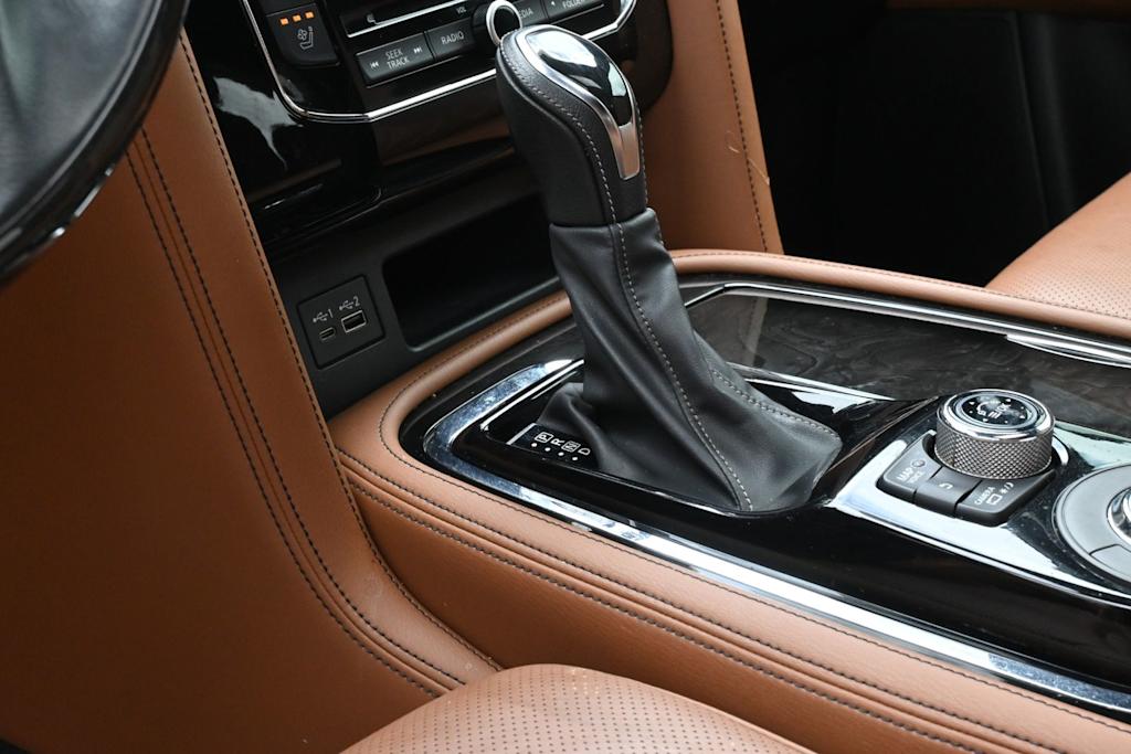Thumbnail: 2021 INFINITI QX80 - 16