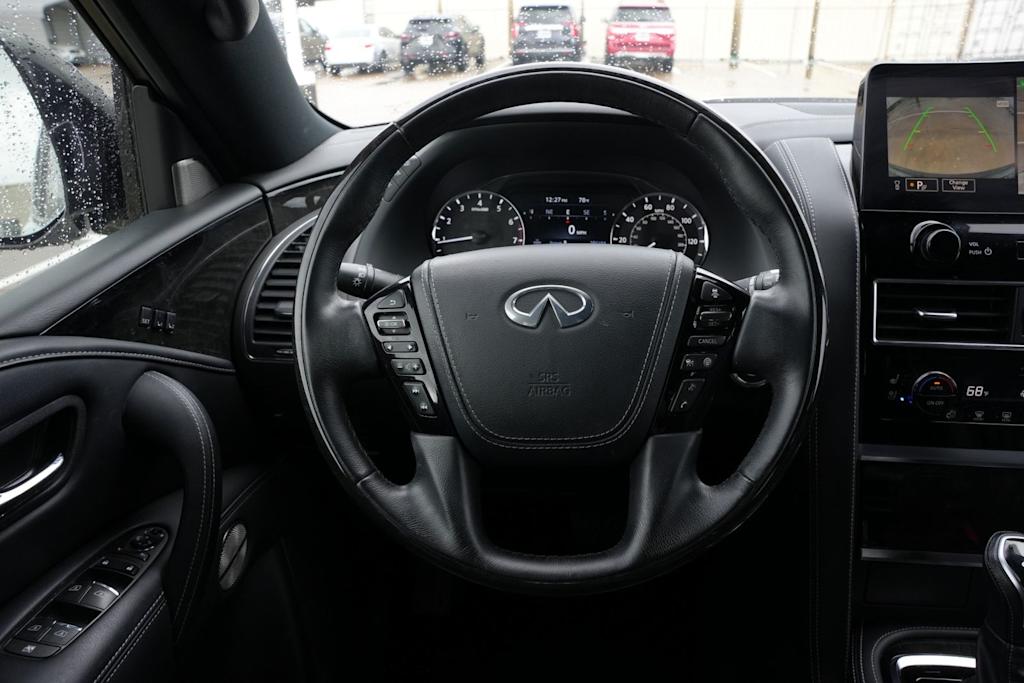 Thumbnail: 2023 INFINITI QX80 - 9