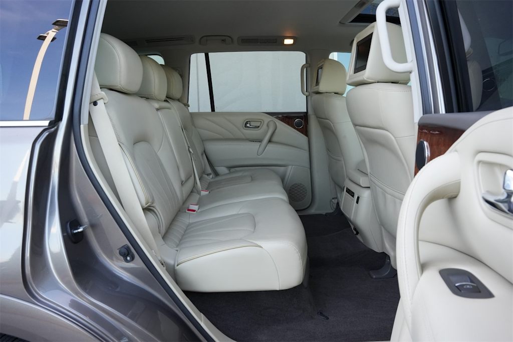 Thumbnail: 2017 INFINITI QX80 - 27