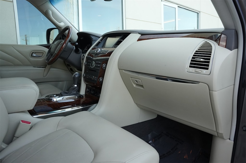 Thumbnail: 2017 INFINITI QX80 - 15