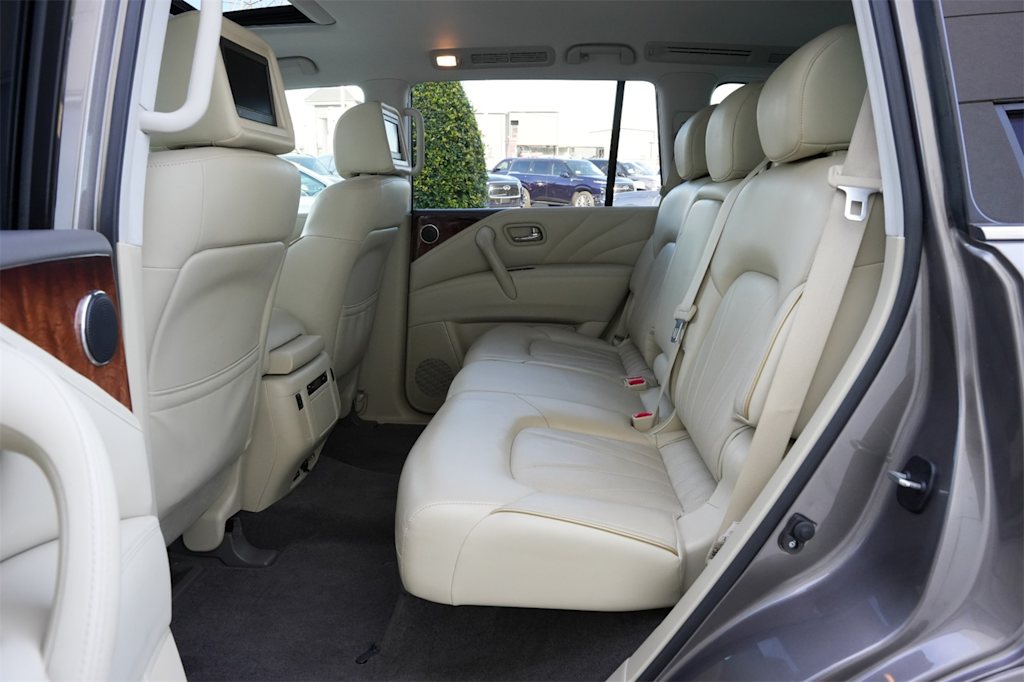 Thumbnail: 2017 INFINITI QX80 - 13