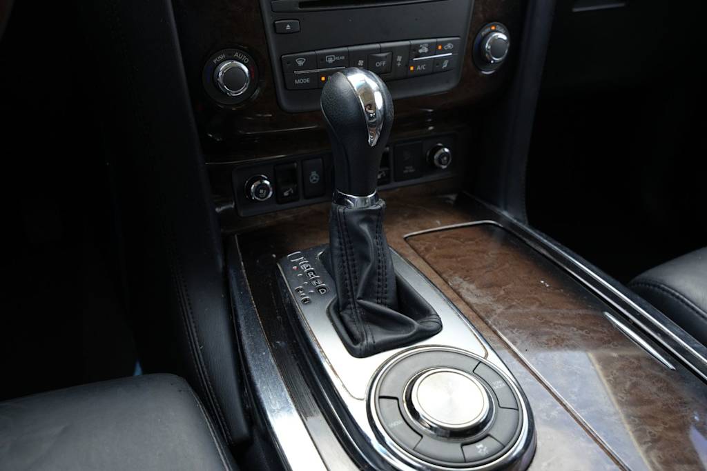 Thumbnail: 2014 INFINITI QX80 - 16