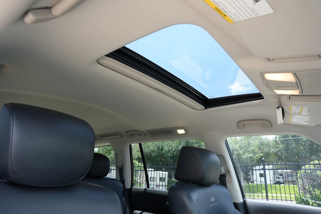 Thumbnail: 2014 INFINITI QX80 - 26