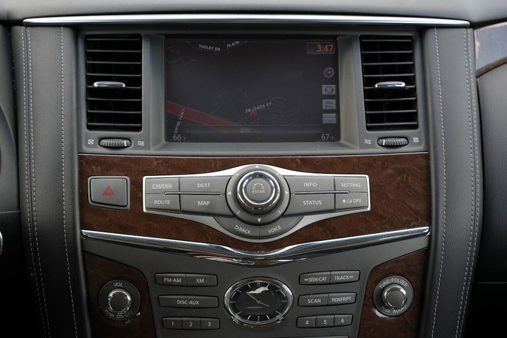 Thumbnail: 2017 INFINITI QX80 - 14