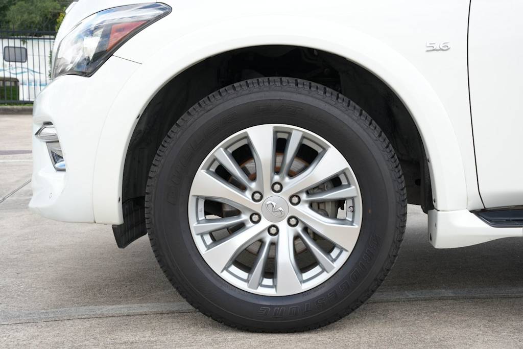 Thumbnail: 2017 INFINITI QX80 - 8