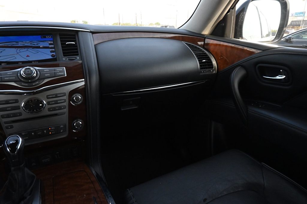 Thumbnail: 2019 INFINITI QX80 - 22