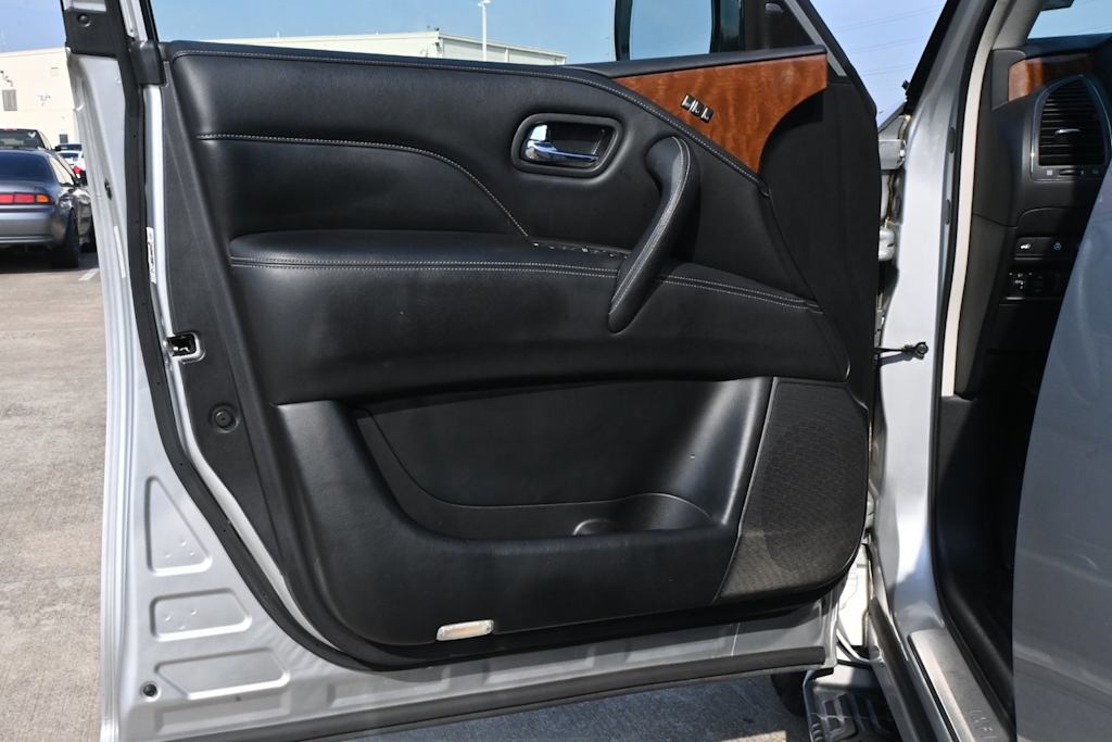 Thumbnail: 2019 INFINITI QX80 - 25