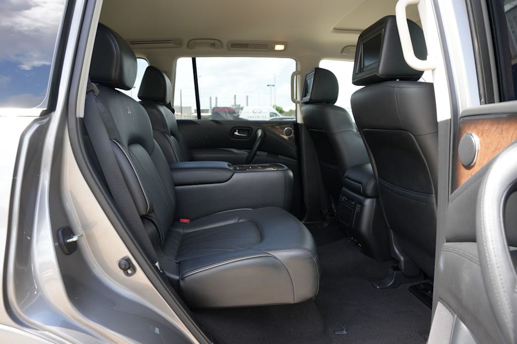 Thumbnail: 2014 INFINITI QX80 - 24