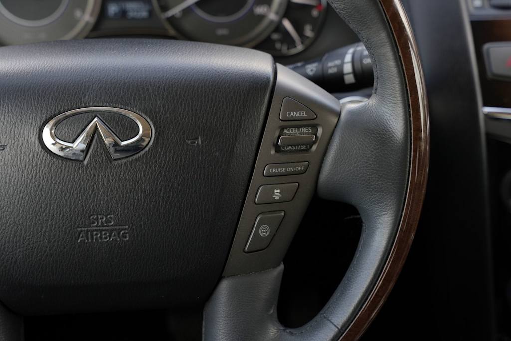 Thumbnail: 2014 INFINITI QX80 - 21