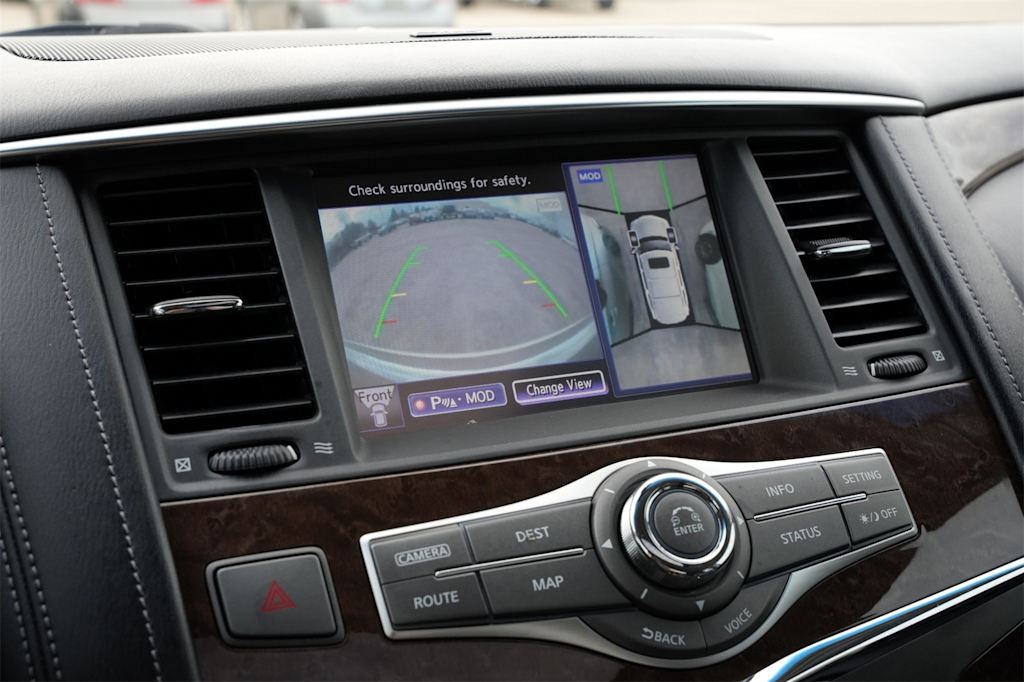 Thumbnail: 2015 INFINITI QX80 - 23