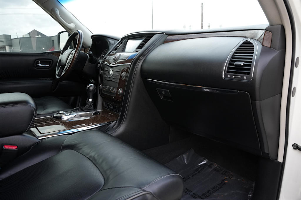 Thumbnail: 2015 INFINITI QX80 - 14