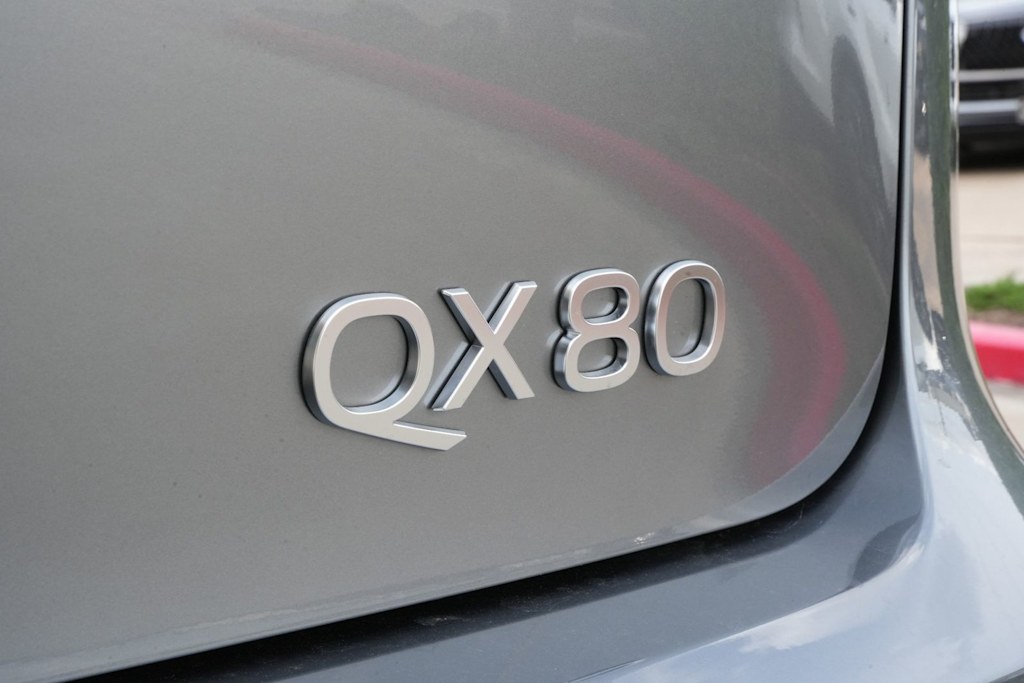 Thumbnail: 2026 INFINITI QX80 - 6