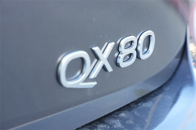 2025 INFINITI QX80 Luxe 7