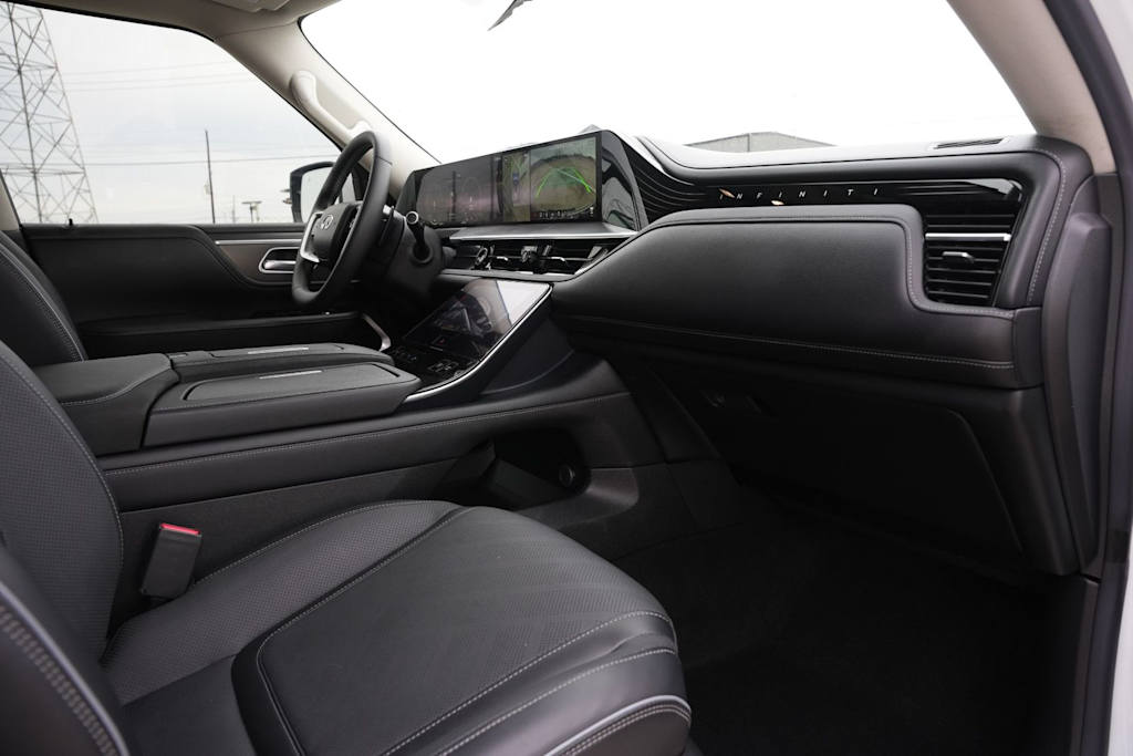 Thumbnail: 2025 INFINITI QX80 - 14