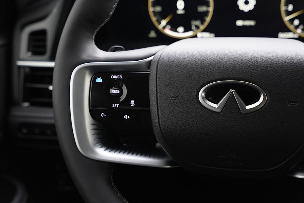 Thumbnail: 2025 INFINITI QX80 - 20