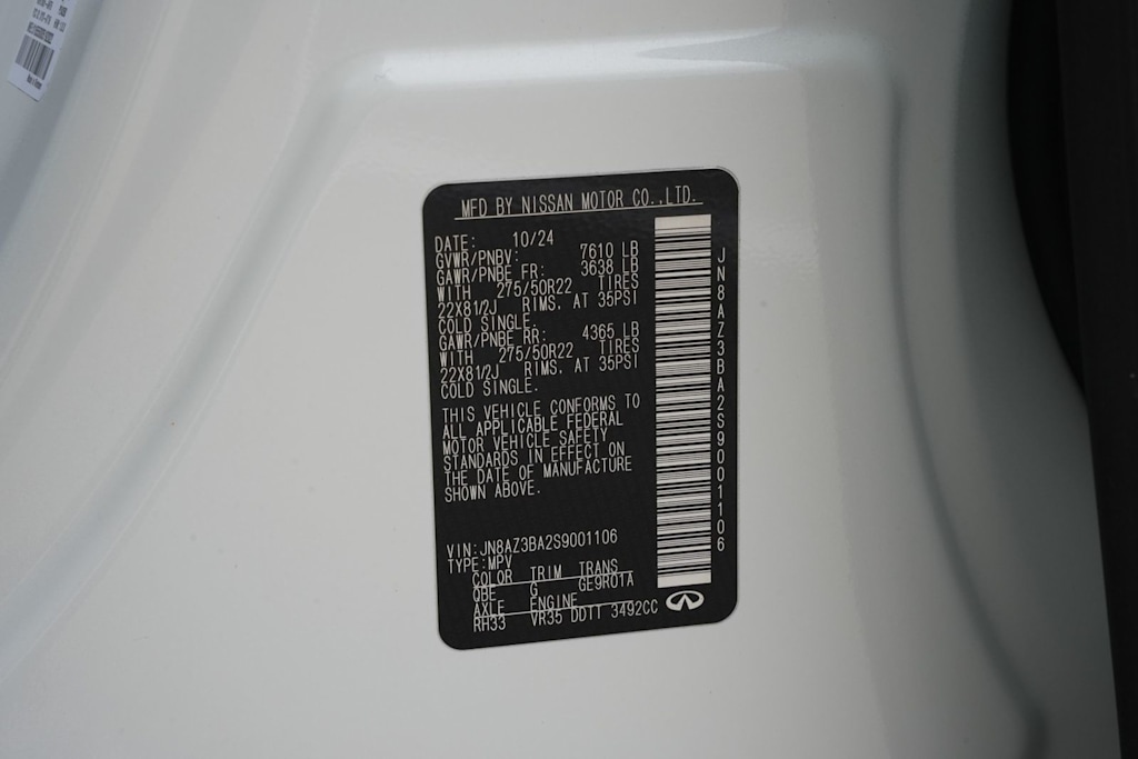 Thumbnail: 2025 INFINITI QX80 - 17