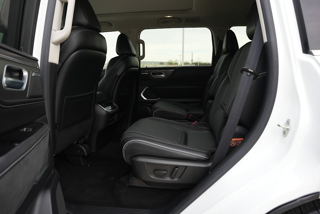 Thumbnail: 2025 INFINITI QX80 - 12