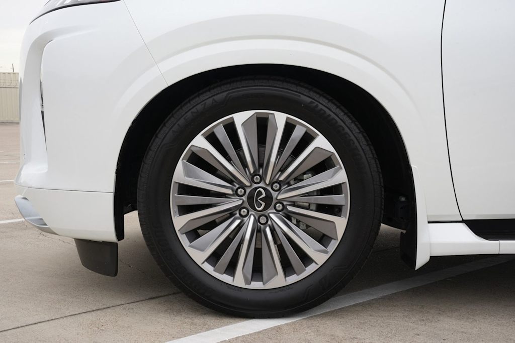 Thumbnail: 2025 INFINITI QX80 - 8