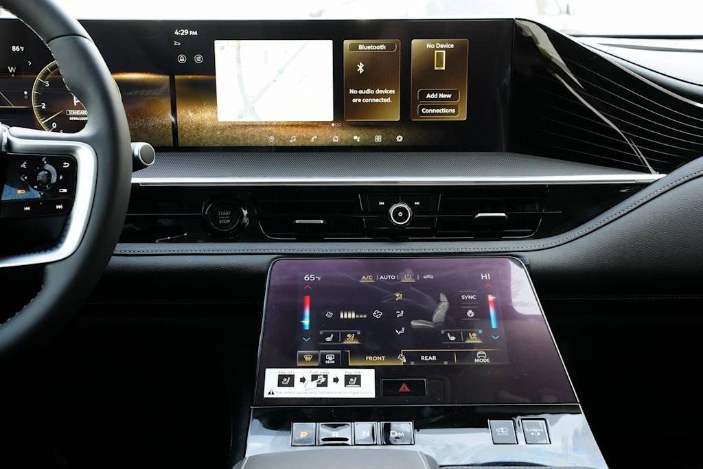 Thumbnail: 2025 INFINITI QX80 - 15