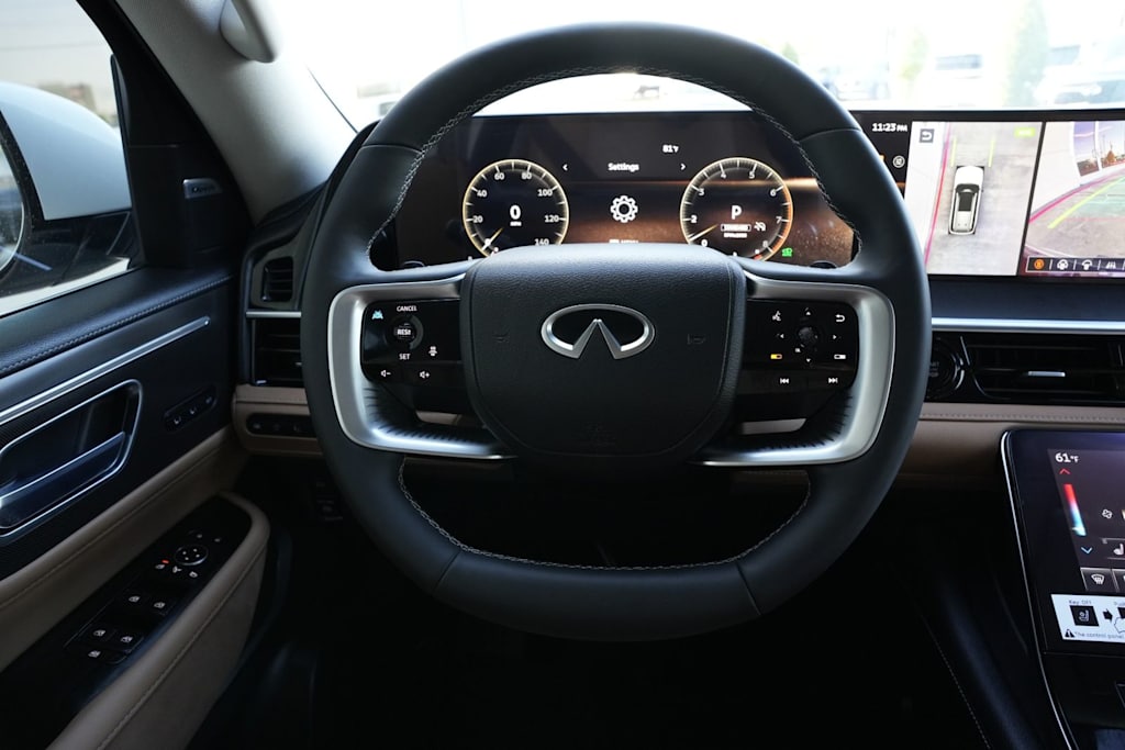 Thumbnail: 2026 INFINITI QX80 - 10