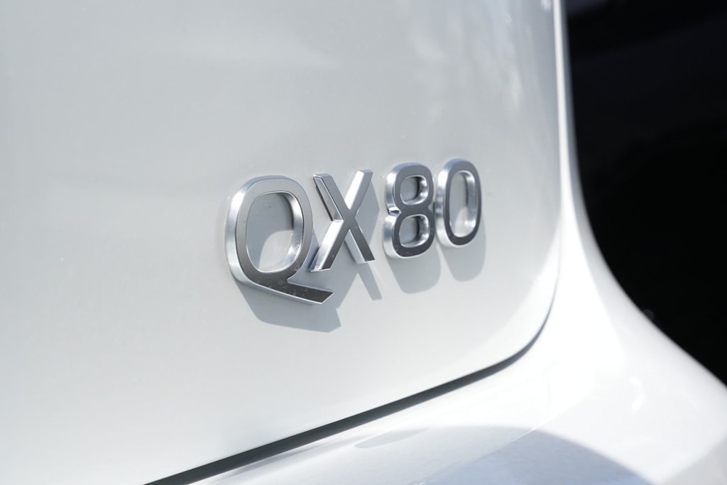 Thumbnail: 2026 INFINITI QX80 - 7