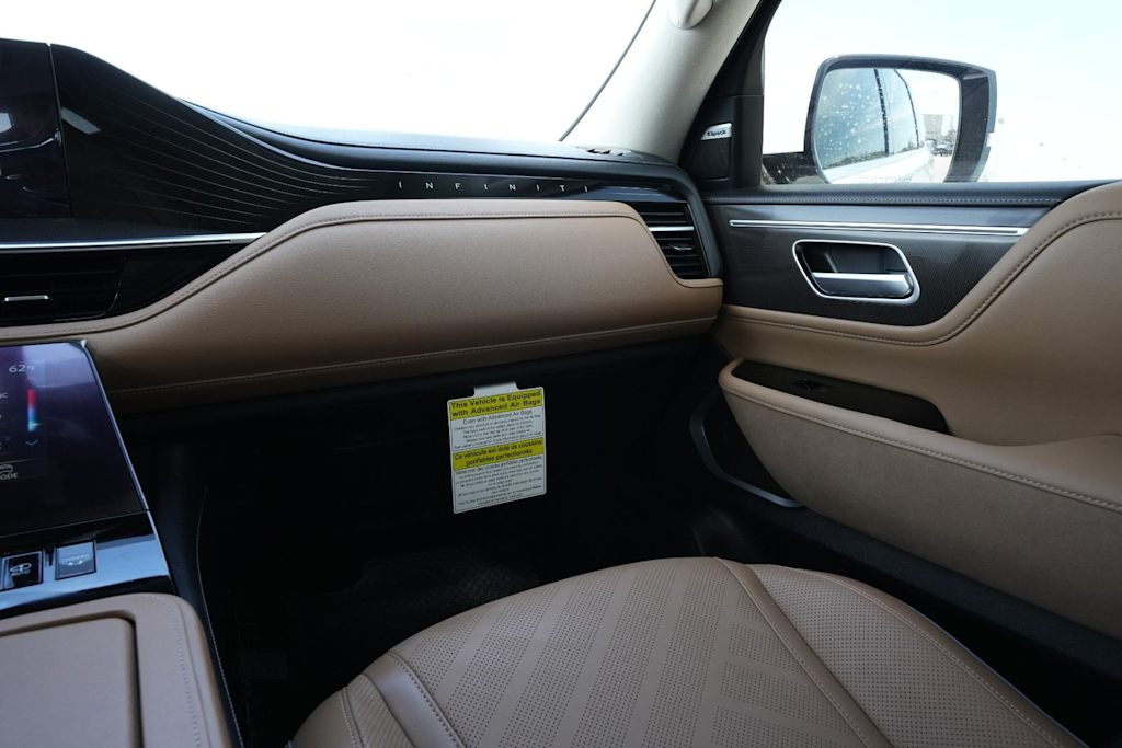 Thumbnail: 2026 INFINITI QX80 - 20