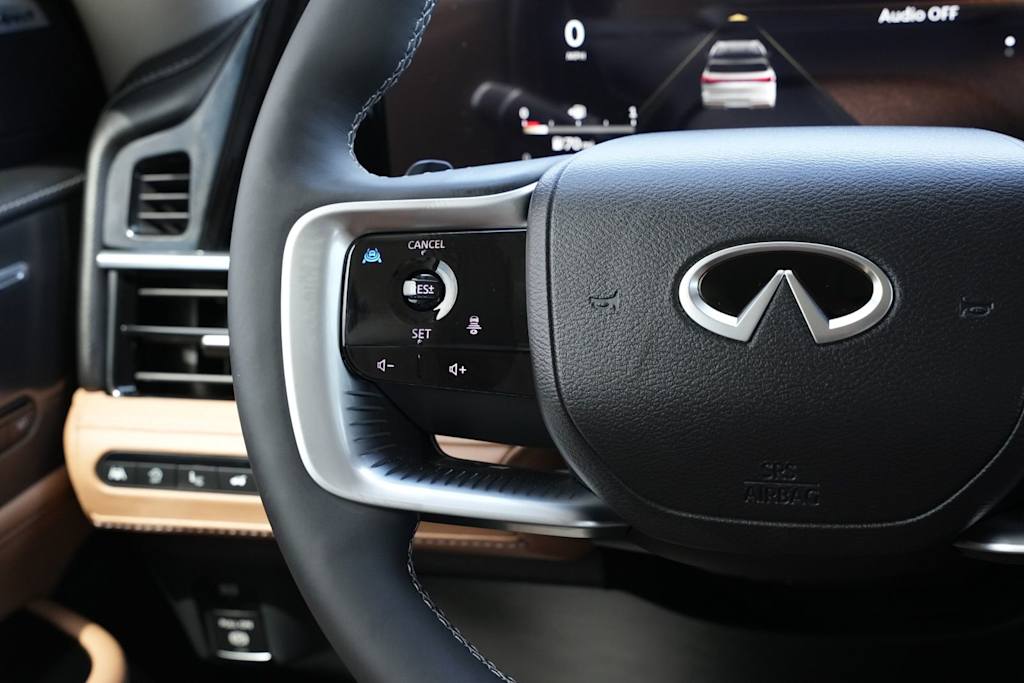 Thumbnail: 2026 INFINITI QX80 - 21